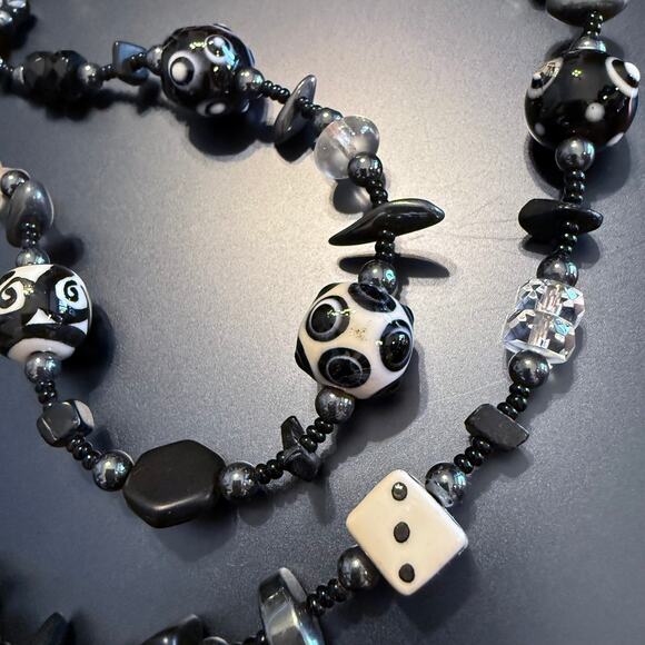 Hand Blown Lampwork Black White Art Glass Beaded Necklace - Picture 4 of 7